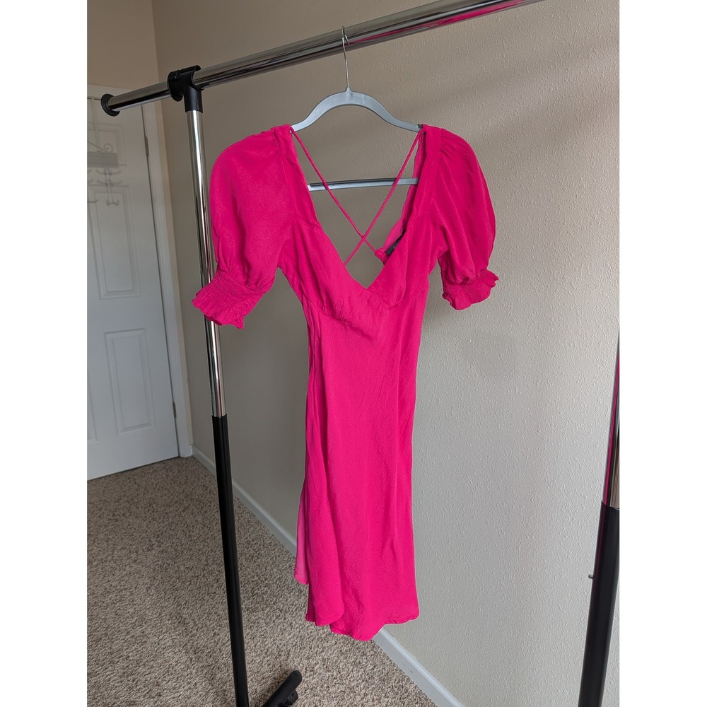 Olivaceous Hot Pink Puff Sleeve Open Back Mini Dress Fuchsia Size Medium